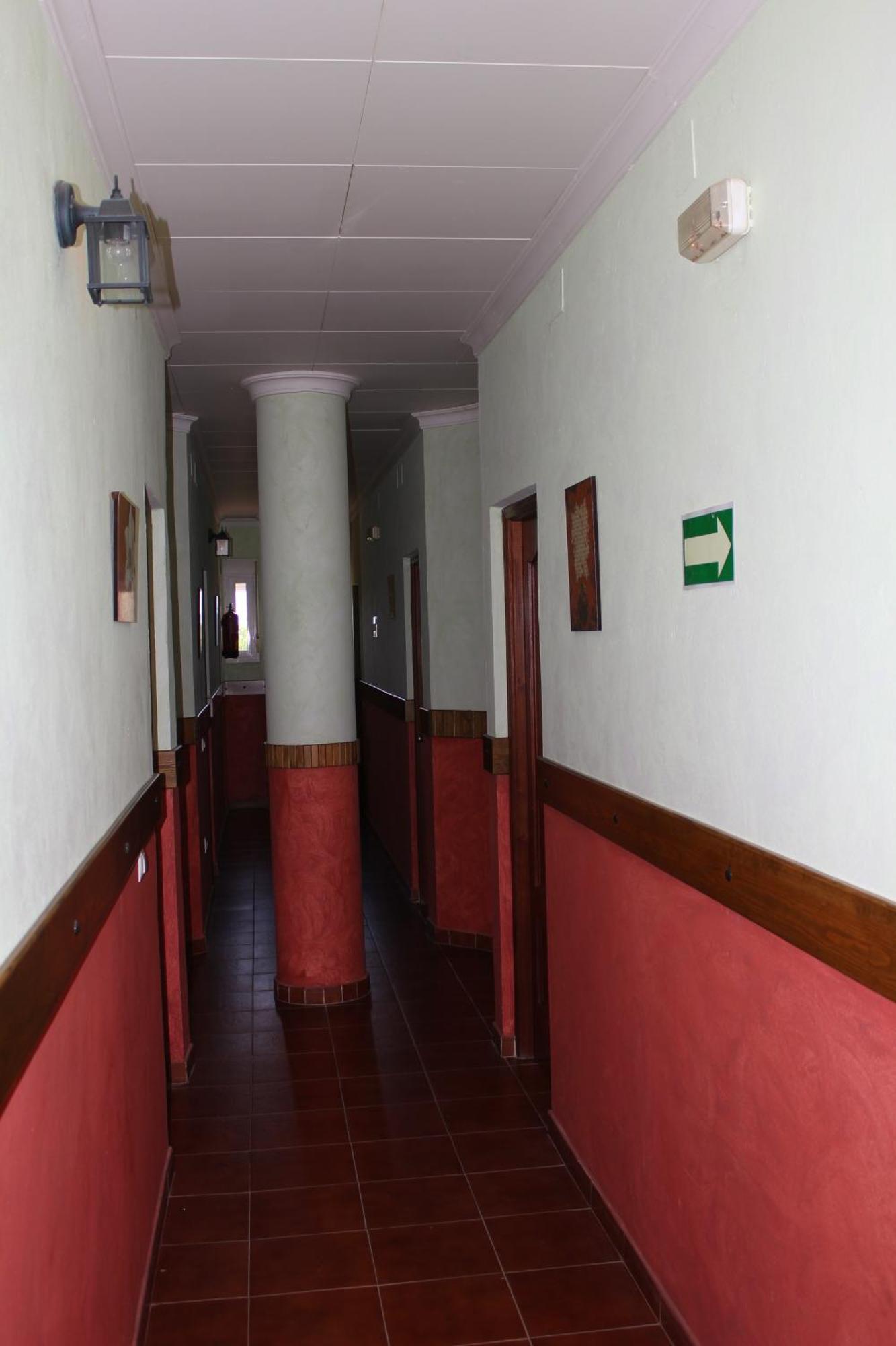 Hostal Cafeteria El Mero Саора Экстерьер фото