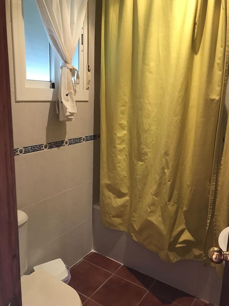Hostal Cafeteria El Mero Саора Экстерьер фото